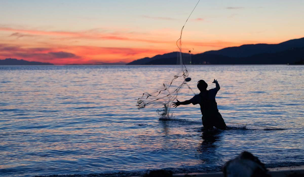 Ministry calls on fishermen to reduce fishing for three months
